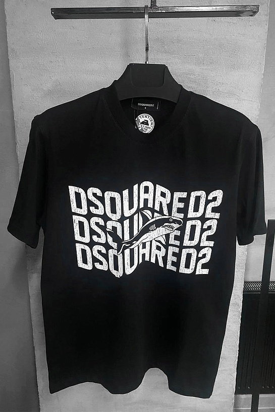 Футболка чёрного цвета Dsquared2 Shark Slouch