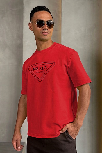 Красная оверсайз футболка Prada Milano logo   