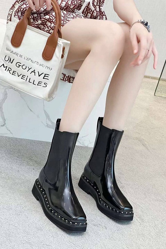 Женские ботинки Valentino с глянцевым эффектом