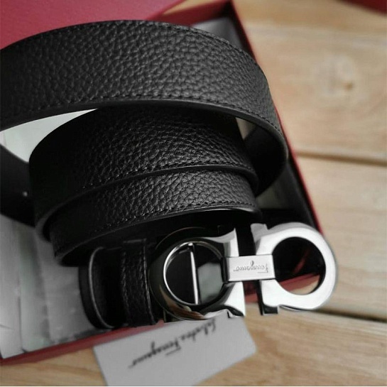 Кожаный ремень Salvatore Ferragamo (длина 100 / 105 / 110 см)