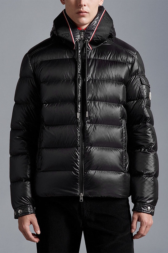 Мужской чёрный пуховик Moncler Pavin