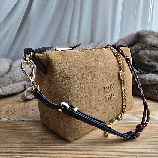 Замшевая сумка MIU MIU 22x14 см   