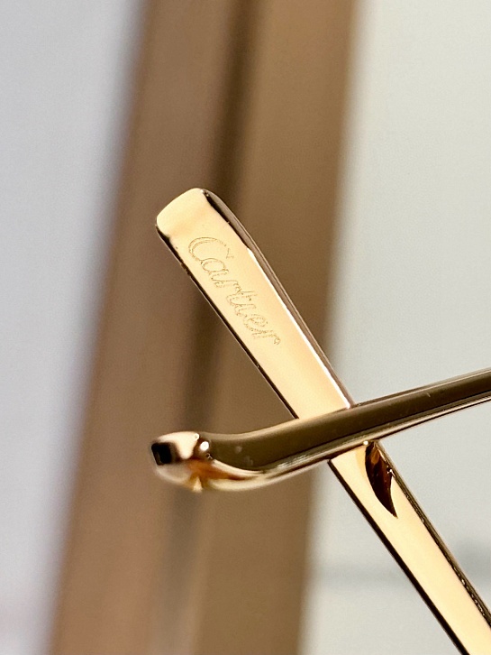 Солнцезащитные очки Cartier