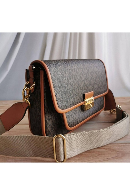 Кожаная сумка Michael Kors 24x16 см