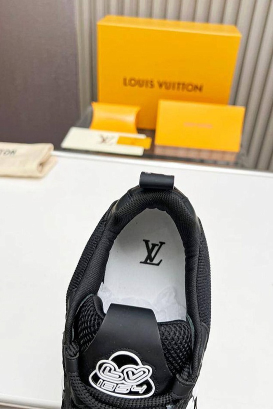 Кожаные кроссовки Louis Vuitton Skate Monogram Flower - Black