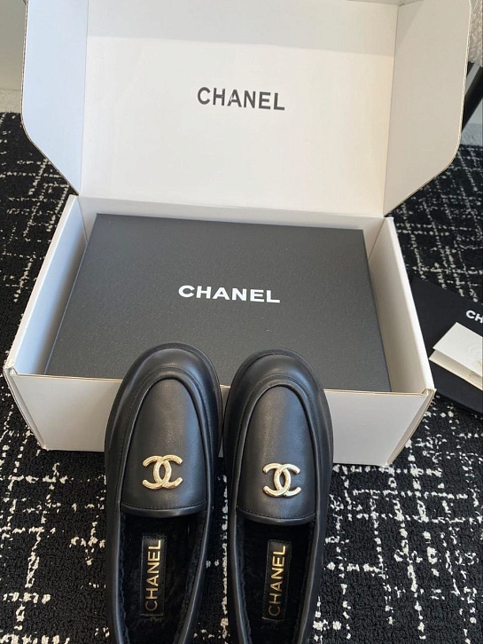 Женские кожаные лоферы с мехом Chanel Premium - Black