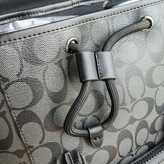 Кожаный рюкзак Coach Rivington 39x26 см   
