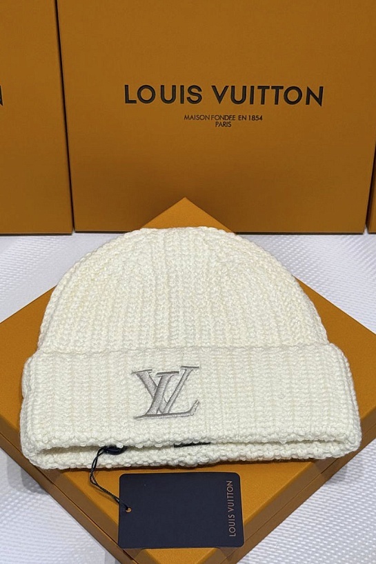 Шапка Louis Vuitton logo-embroidered - White