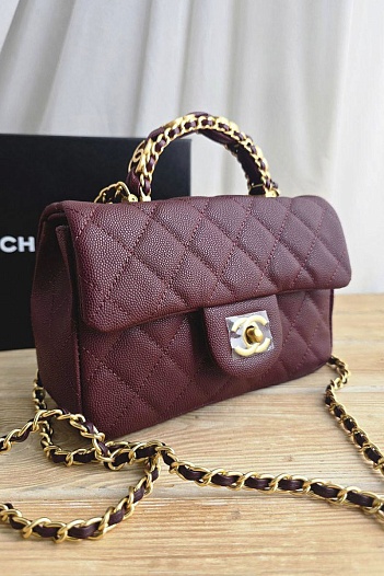 Кожаная сумка Chanel Burgundy Quilted 20x13 см   