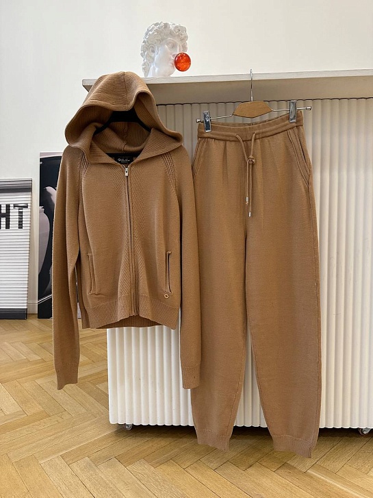 Женский костюм Loro Piana Premium