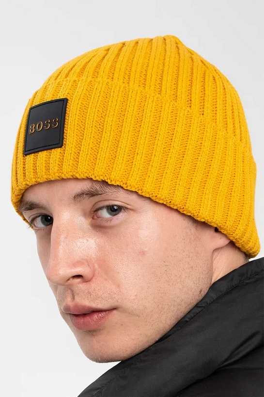 Шапка Hugo Boss Flavio logo-patch - Mustard Yellow