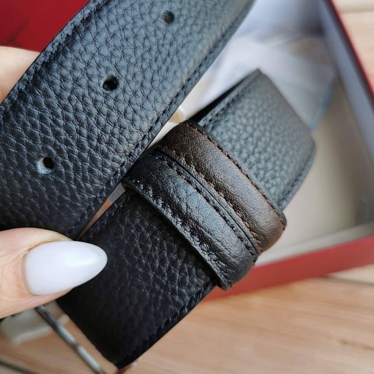 Кожаный ремень Salvatore Ferragamo (ширина 4 см, длина 100 / 105 см)