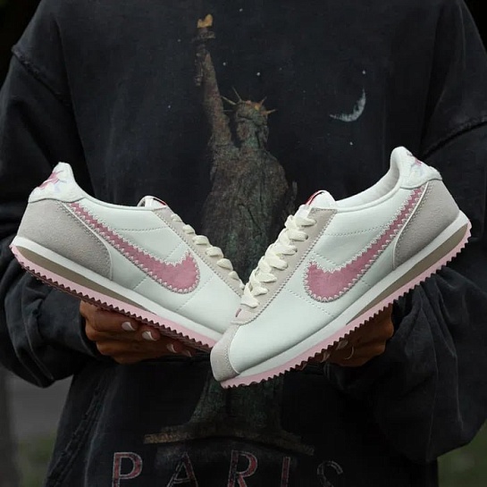 Кроссовки Nike Cortez Vintage "Valentine's Day"