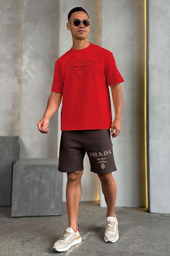 Красная оверсайз футболка Prada Milano logo