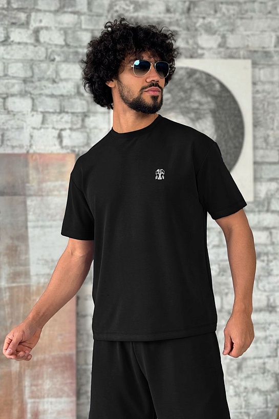 Мужской чёрный костюм Brunello Cucinelli 