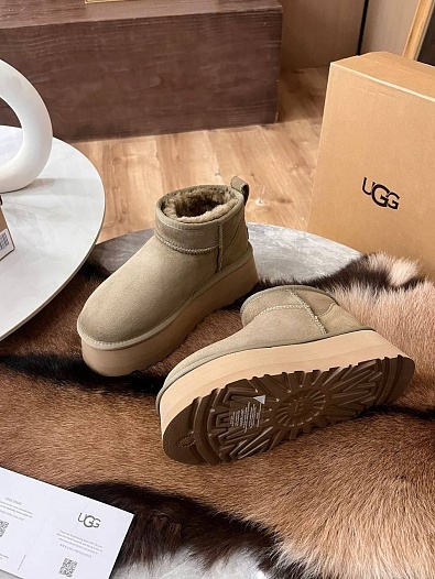 Женские ботинки UGG Classic Ultra Mini Platform - Brown   