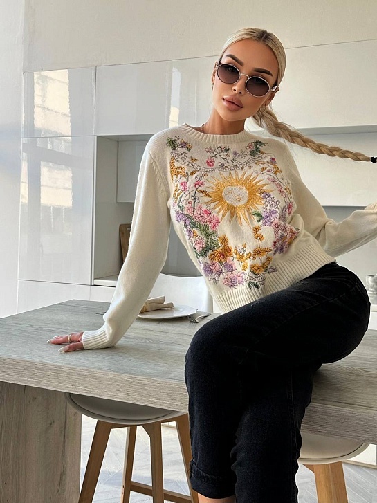 Женский белый свитер Dior