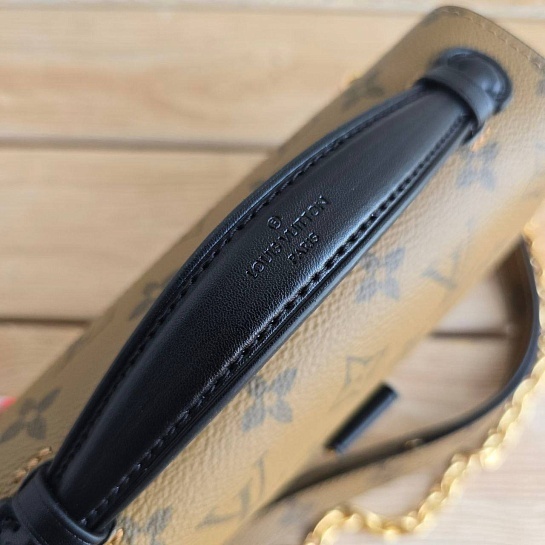 Кожаная сумка Louis Vuitton Pochette Mini 19x10 см - Brown