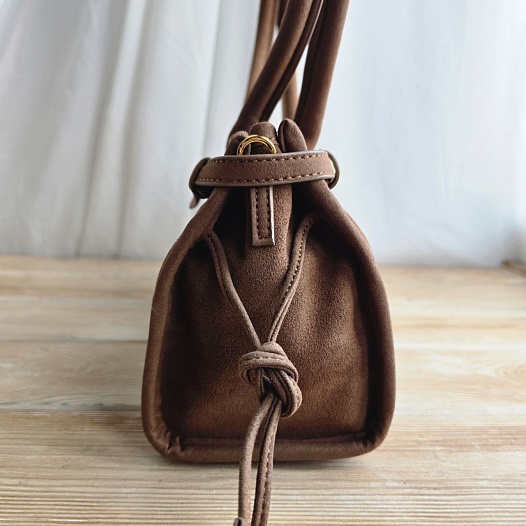 Замшевая сумка Prada Bonnie medium 32x14 см   