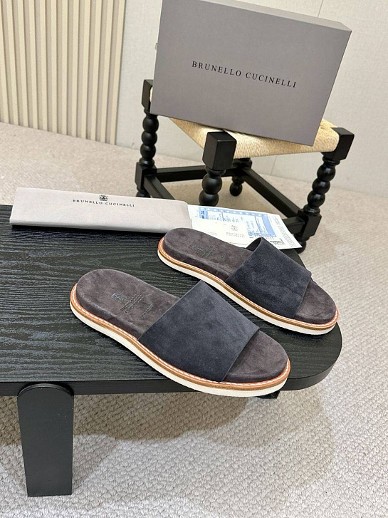 Мужские замшевые шлёпанцы Brunello Cucinelli