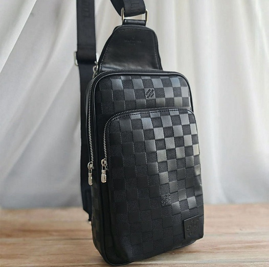 Кожаная сумка Avenue Louis Vuitton Sling Damier Infini 30x18 см   