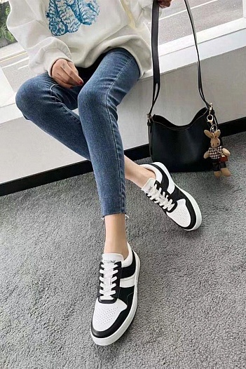 Женские кожаные кроссовки Celine   