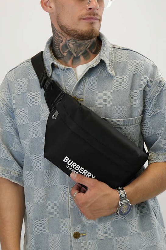 Нейлоновая сумка на пояс Burberry Premium 30x16x6 см