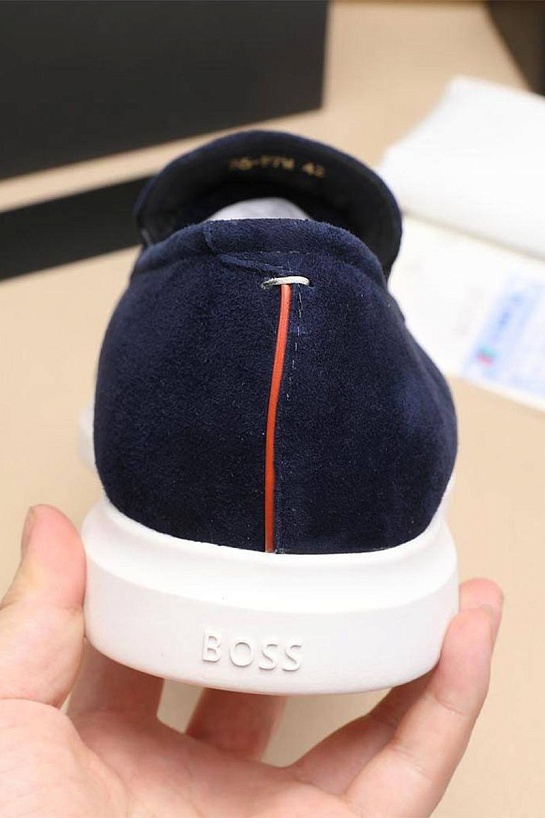 Замшевые лоферы с мехом Hugo Boss