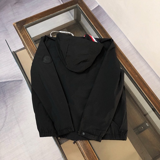Чёрная ветровка Moncler Carles logo-patch
