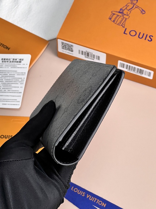 Кожаный бумажник Louis Vuitton Brazza Premium 19x9.5x2.5 см