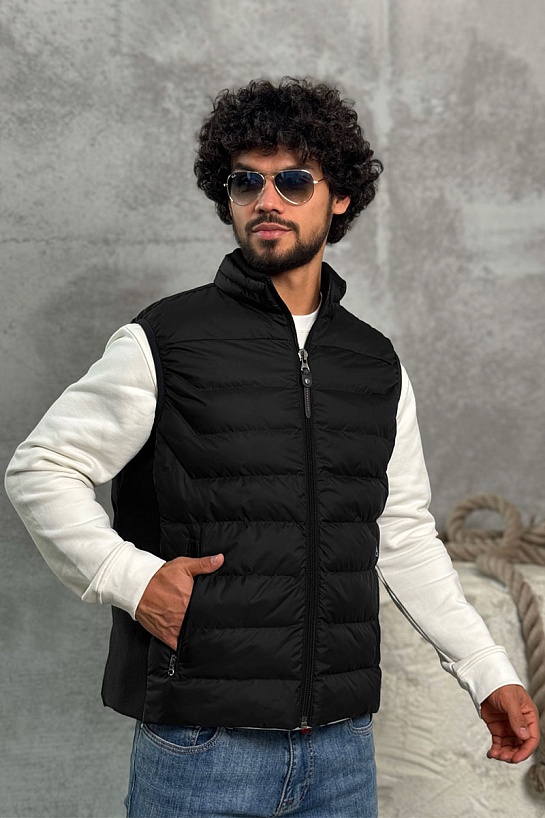 Мужской чёрный жилет Parajumpers