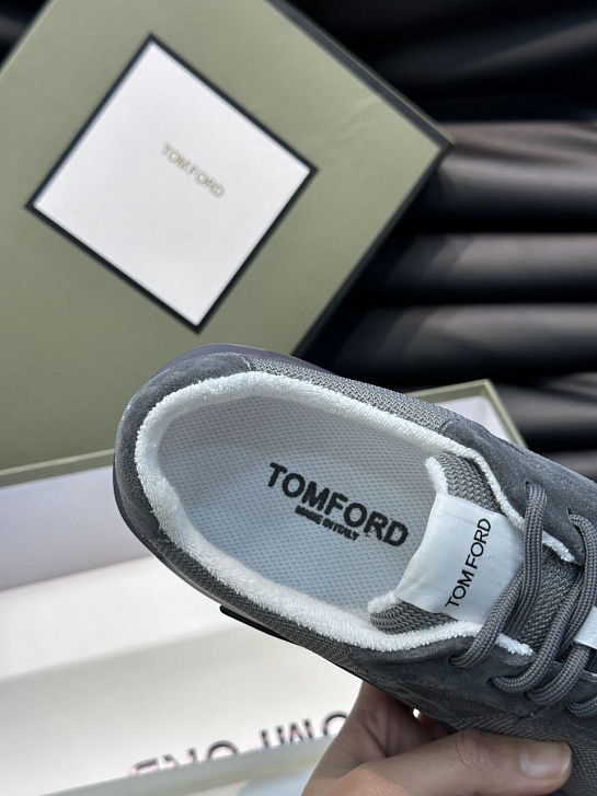 Мужские кроссовки Tom Ford серого цвета