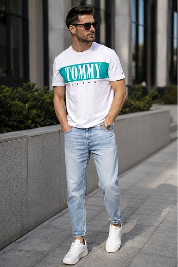Мужская футболка Tommy Hilfiger белого цвета   