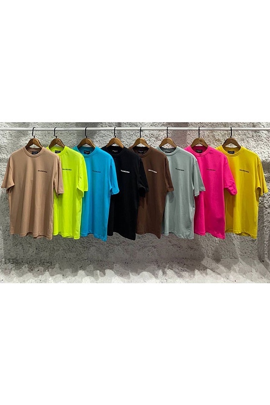 Коричневая оверсайз футболка Balenciaga Medium Fit Vintage