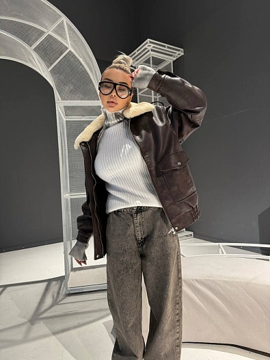 Женская кожаная дубленка MIU MIU с меховым воротом   