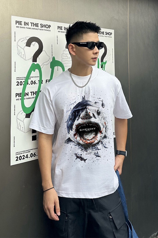 Белая оверсайз футболка Givenchy Premium