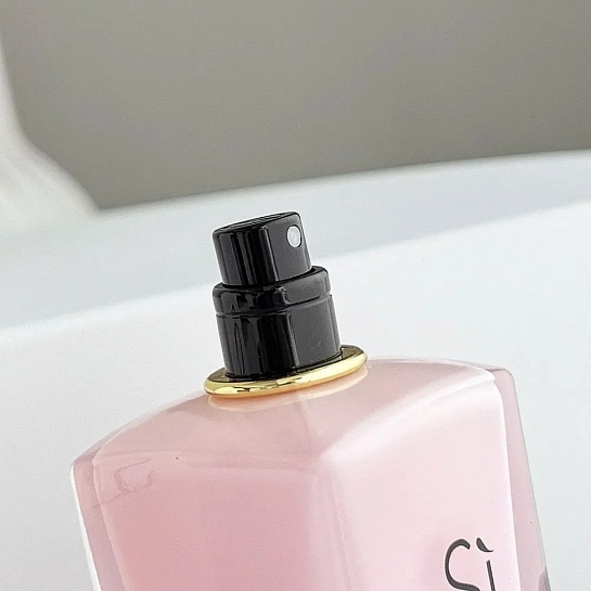 Парфюмерная вода Giorgio Armani Si Fiori (100 мл)