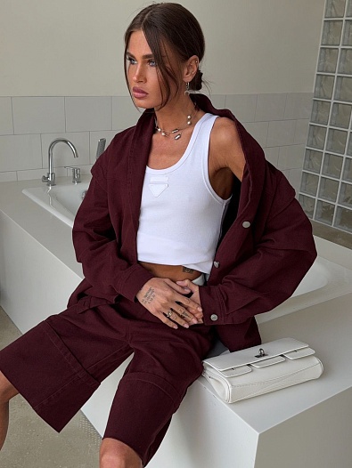 Белый женский топ Prada   