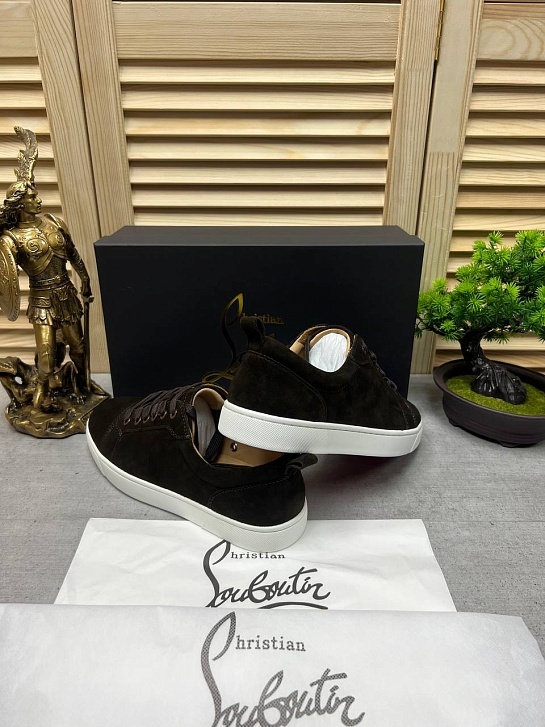 Мужские замшевые кроссовки Christian Louboutin 