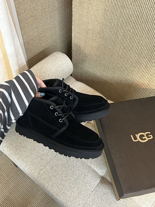 Ботинки с мехом UGG Neumel Moc - Black