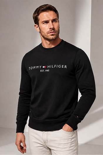 Свитшот чёрного цвета Tommy Hilfiger logo-embroidered   