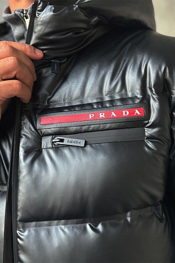 Мужская чёрная парка Prada Linea Rossa   