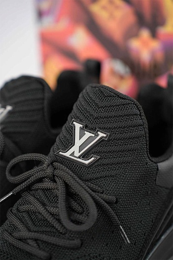 Текстильные кроссовки Louis Vuitton чёрного цвета   