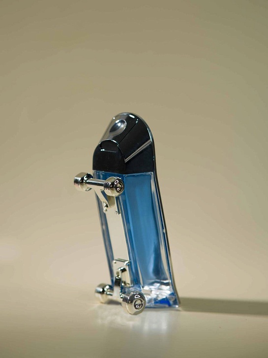 Парфюмерная вода Carolina Herrera 212 Men Heroes Forever Young (90 мл)