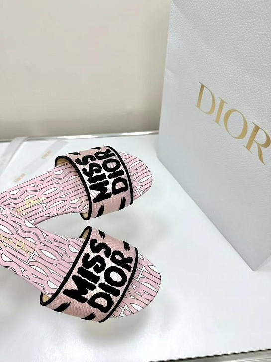Женские шлёпанцы Dior Dway Premium - Pink