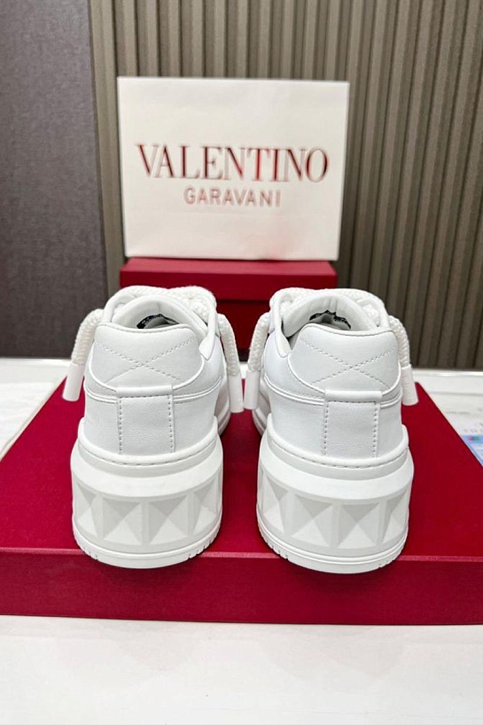 Кожаные кроссовки Valentino One Stud XL - White