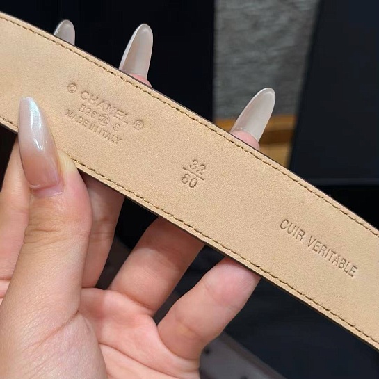 Кожаный ремень Chanel коричневого цвета