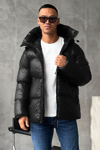 Мужской чёрный пуховик Canada Goose logo-patch   