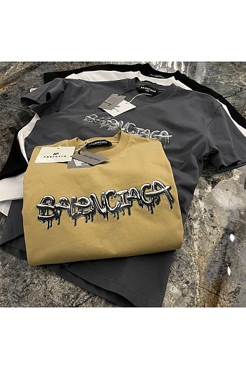 Бежевая оверсайз футболка Balenciaga   