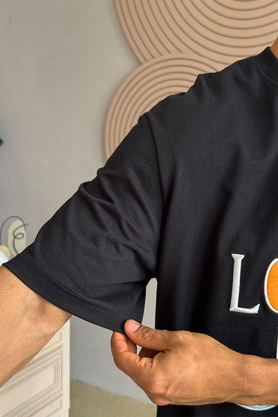 Чёрная оверсайз футболка Loewe